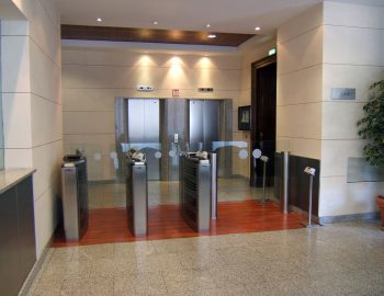 unicredito via arsenale